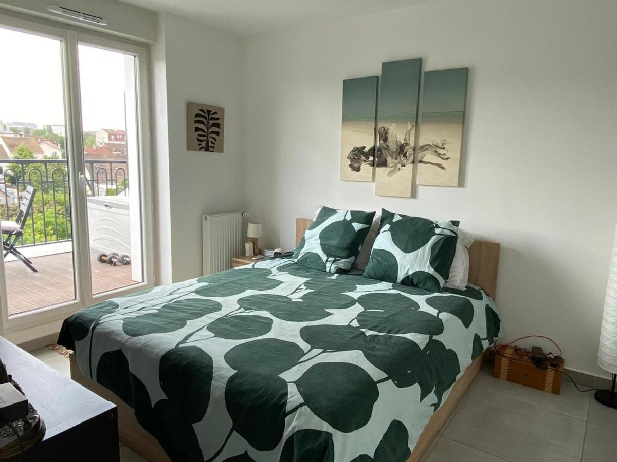35M2 Neuf, Plein Sud, Dernier Etage Avec Terrasse Apartment Noisy-le-Grand ภายนอก รูปภาพ